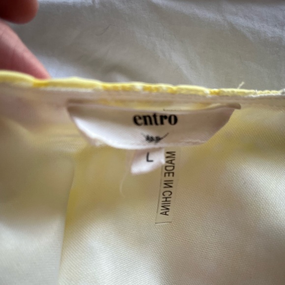 Seersucker summer lined top with elastic sleeves puffy sleeves. - Picture 8 of 9